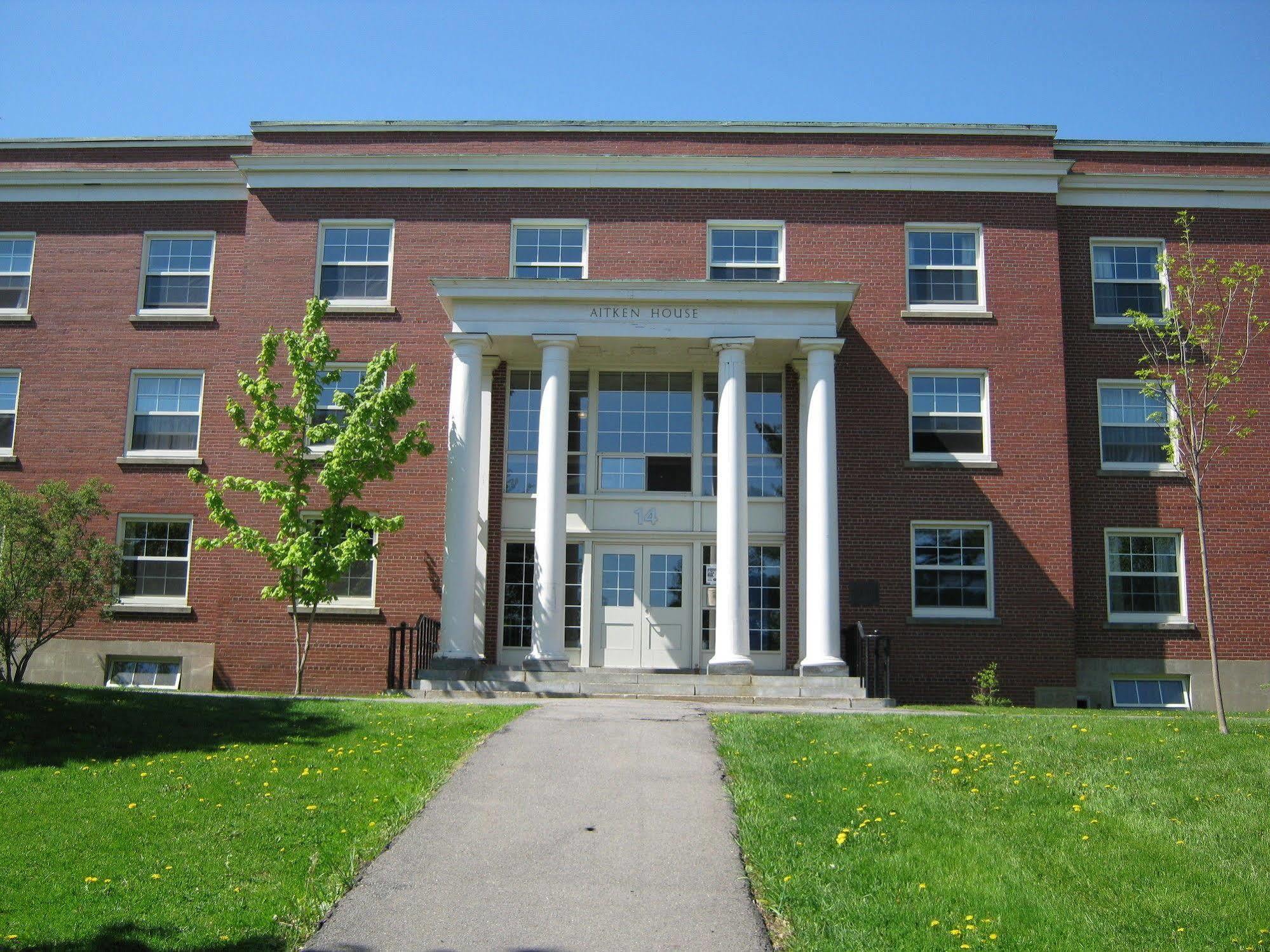 Unb Fredericton Accommodations ภายนอก รูปภาพ