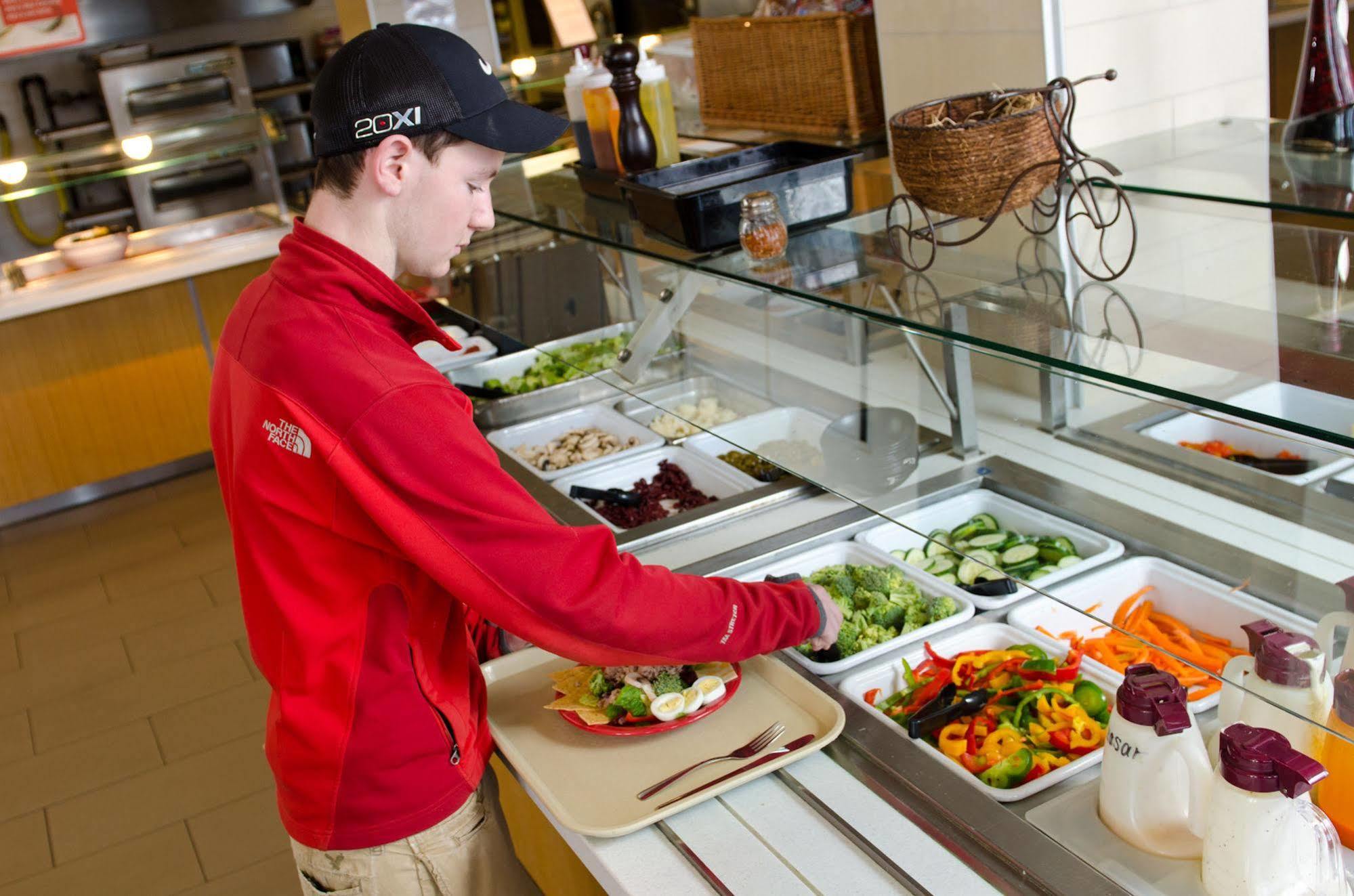 Unb Fredericton Accommodations ภายนอก รูปภาพ